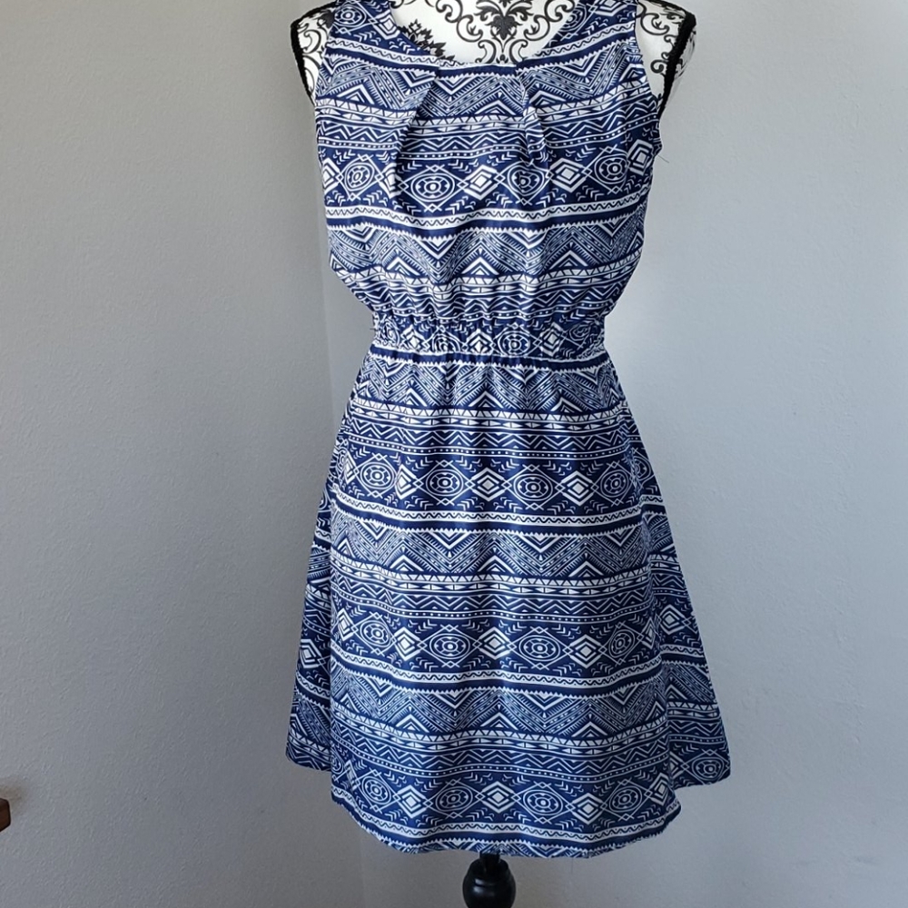 SM Wardrobe dress size Small